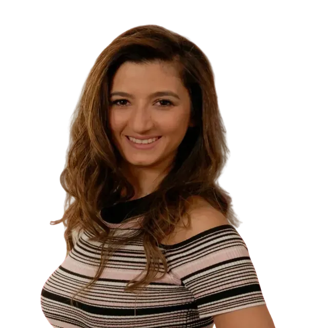 Clara Abou, Dirección Creativa · Customer Success